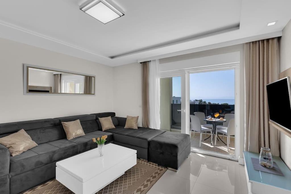 Apartment Hrvoje -Nur 50M Bis Zum Meer - Makarska Exklusiv Promajna Kültér fotó